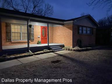 Main picture of 832 Zelda Dr