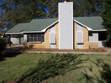 Main picture of 106 David Cir