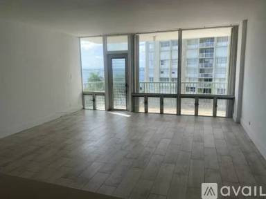Main picture of Brickell Bay Tower Condo