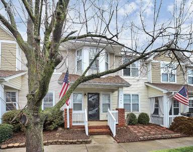 Main picture of 16965 Bridgeton Ln
