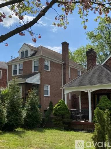 Main picture of 3235 M St SE