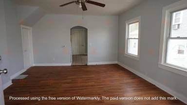 Main picture of 208 S Washington Ave