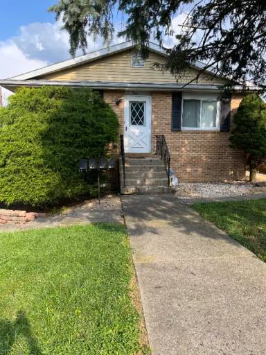 Main picture of 1067 Catasauqua Ave