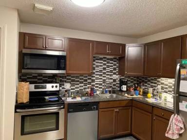 Main picture of Oak Hill Condominiums