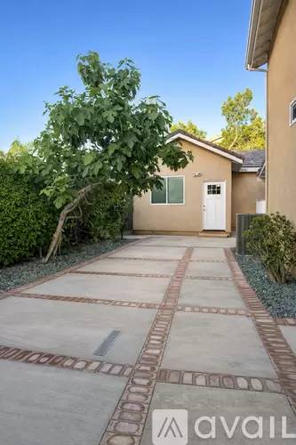 Main picture of 9150 Columbus Ave