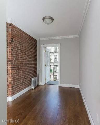 Main picture of 437 W 53rd St