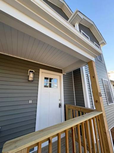 Main picture of 75 Commodore St