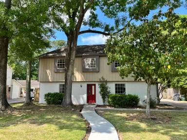 Main picture of 17923 Tall Cypress Dr