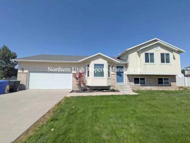 Main picture of 3857 N 2750 W