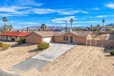 Main picture of 73777 Playa Vista Dr
