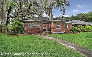 Main picture of 2 E 61st St