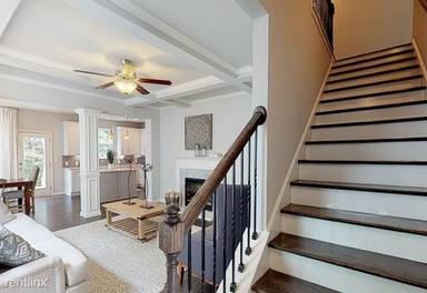 Main picture of 2725 Kemp Ct