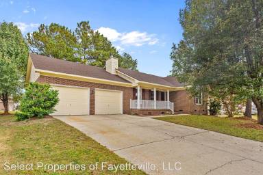 Main picture of 1808 Daphne Cir