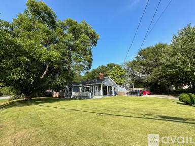 Main picture of 806 N Clayton St
