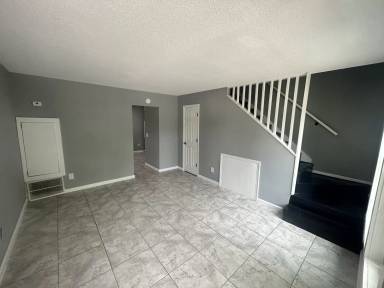 Main picture of 126 Doctor Cir
