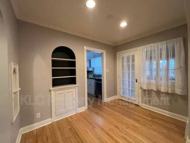 Main picture of 3300 Beaver Ave