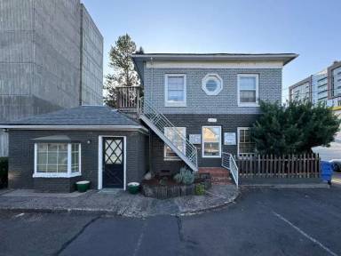 Main picture of 950 Patterson St