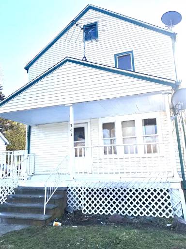 Main picture of 2417 Sloan St
