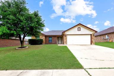 Main picture of 2503 Traditions Dr