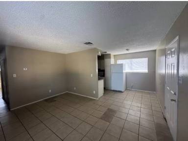 Main picture of 2505 Cedar Ave