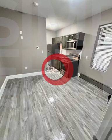 Main picture of 112 N 10th St