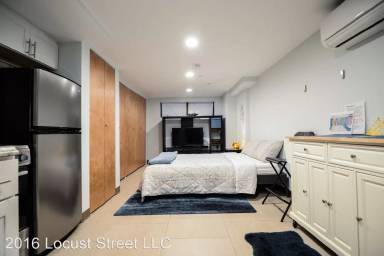 Main picture of 2016 Locust St