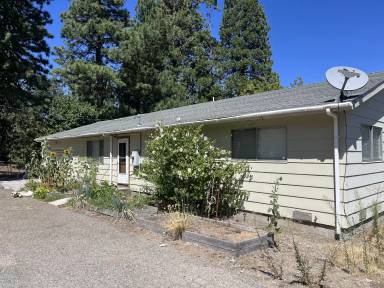 Main picture of 206 N Weed Blvd