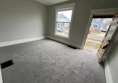 Main picture of 1213 High St