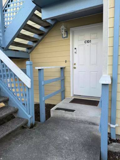 Main picture of 537 NE Ellis Way