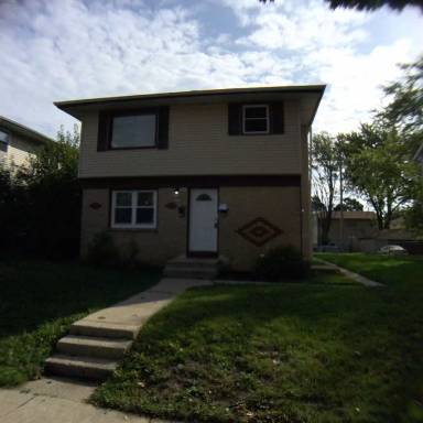 Main picture of 6048 N 61st St