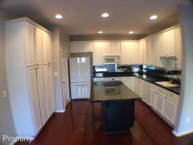 Main picture of 6400 Alexandri Cir