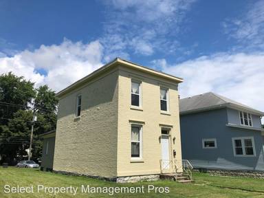 Main picture of 714 W Creighton Ave