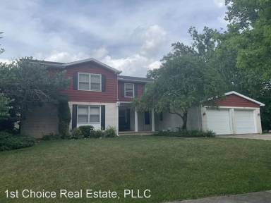 Main picture of 530 Bainbridge Dr