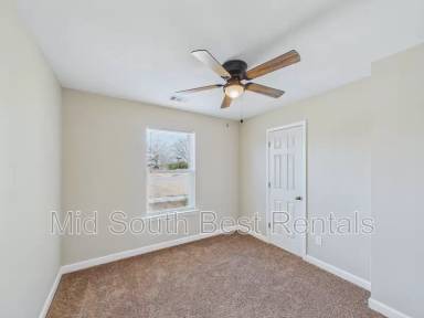 Main picture of 2701 S Battery St