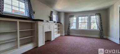 Main picture of 186 Nassau Ave