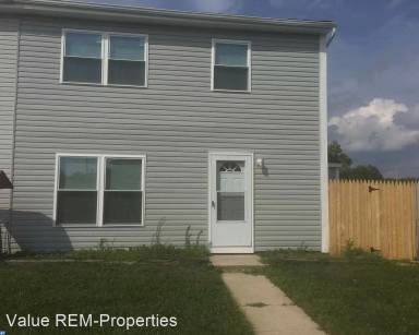 Main picture of 15 Lawrence Ct