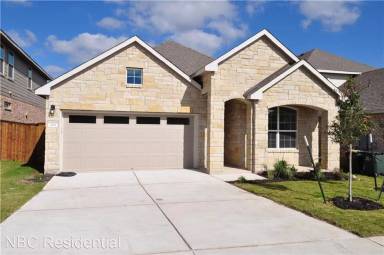 Main picture of 205 Peace Pipe Way