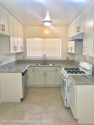 Main picture of 922 W Duarte Rd