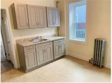 Main picture of 451 S 10th Ave