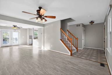 Main picture of 7850 Greengate Way