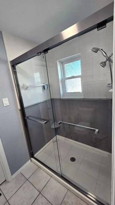 Main picture of 2418 Helena Cir
