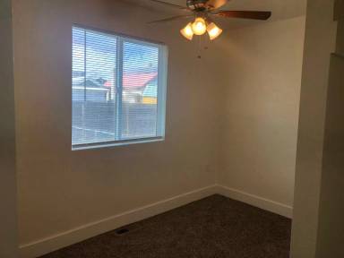 Main picture of 623 SW 4th St