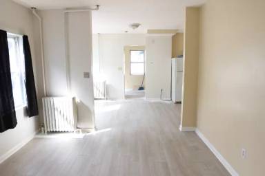 Main picture of 1135 Oak St