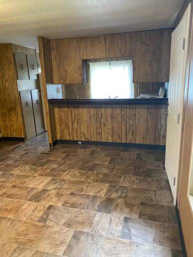 Main picture of 9410 205th Ave E