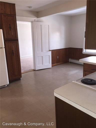 Main picture of 194 Ridge Rd