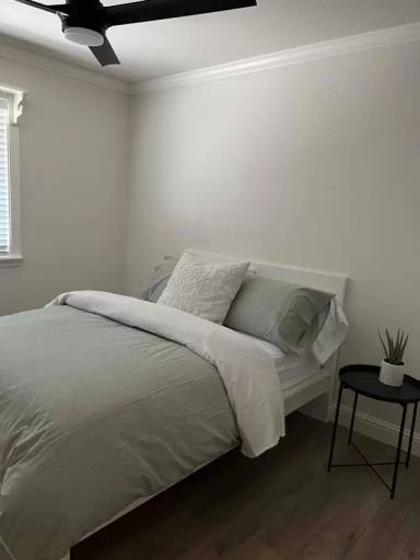Main picture of 1811 Laurel Ave