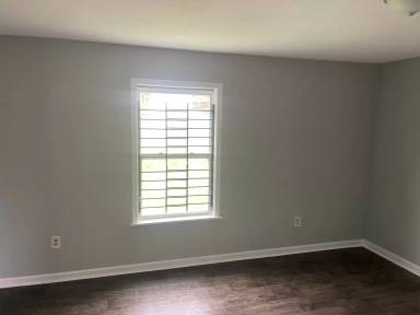 Main picture of 140 Jackson West Blvd