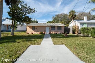 Main picture of 29 S Comares Ave