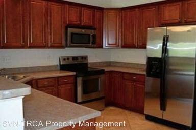 Main picture of 2054 Croghan Dr
