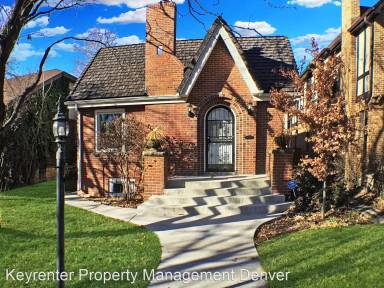 Main picture of 625 S Race St